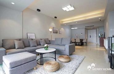 RENOVATED 3BR HOT APARTMENT IN JING AN